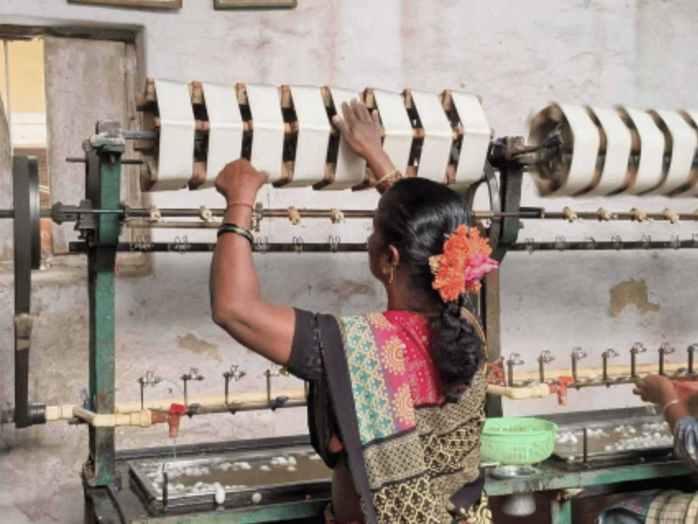 Jayanti (48) has been working with the same employer for 10 years | Sromona Mondal